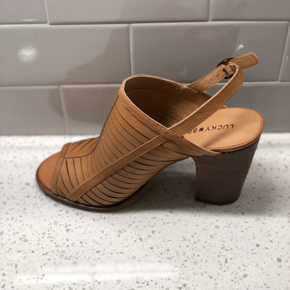 Lucky Brand Open Toe Leather Sandal w/ Block Heel - Picture 5 of 8